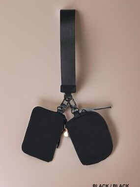 Black Dual Pouch Wristlet